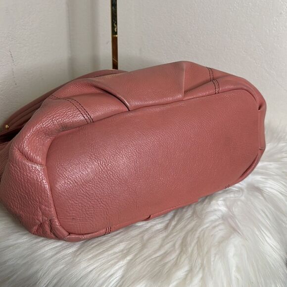 💯Authentic Burberry Tote Leather Handbag🍀 - Picture 16 of 16